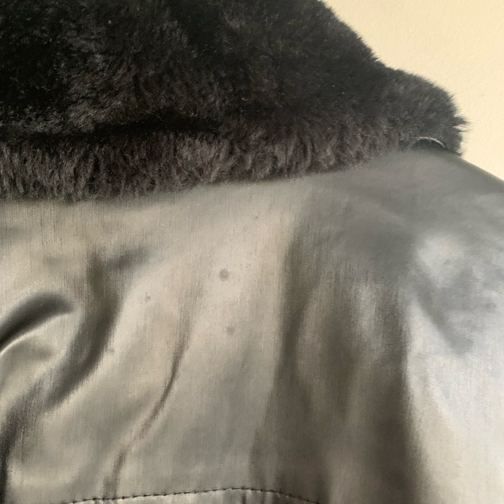 Basic Editions Black Belted jacket with faux fur collar - Picture 13 of 16